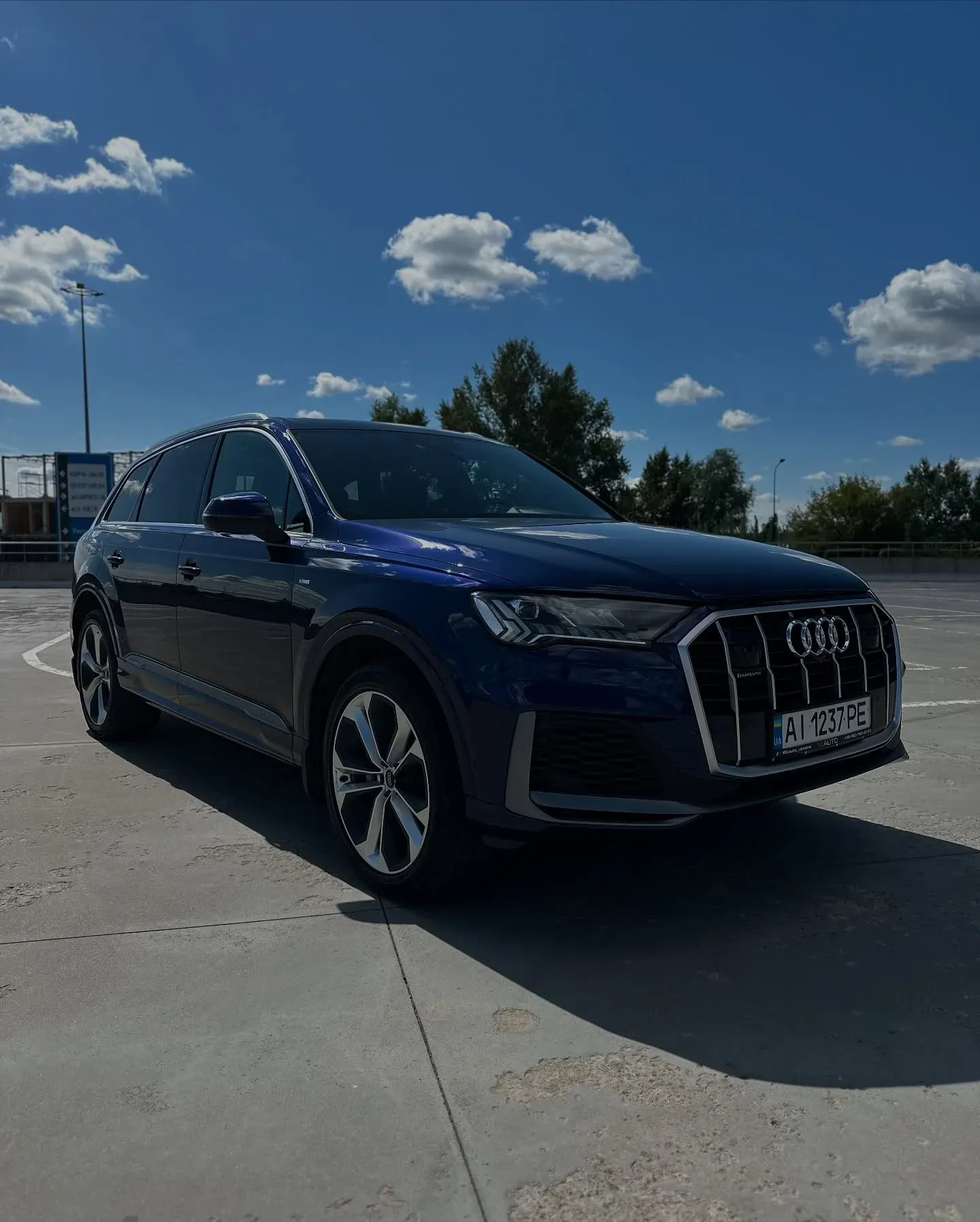 Audi Q7 2020 после ремонта