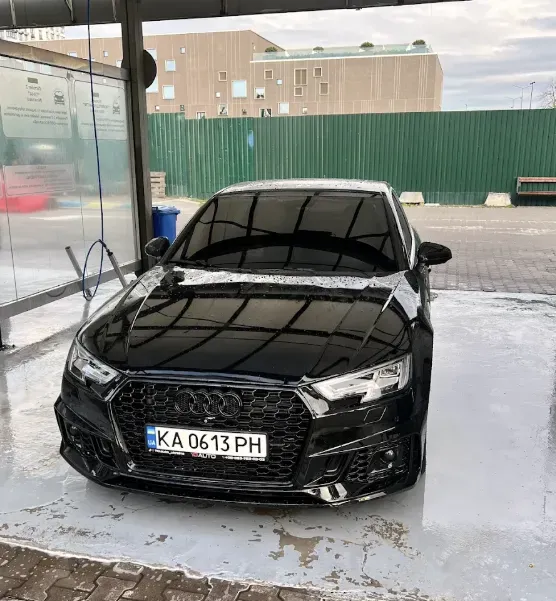 Як Дмитро купив Audi A4 із США: реальна історія