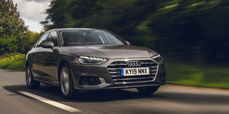 Купити вигідно Audi A4 під ключ з США