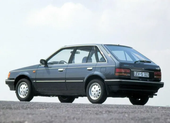 Mazda 323