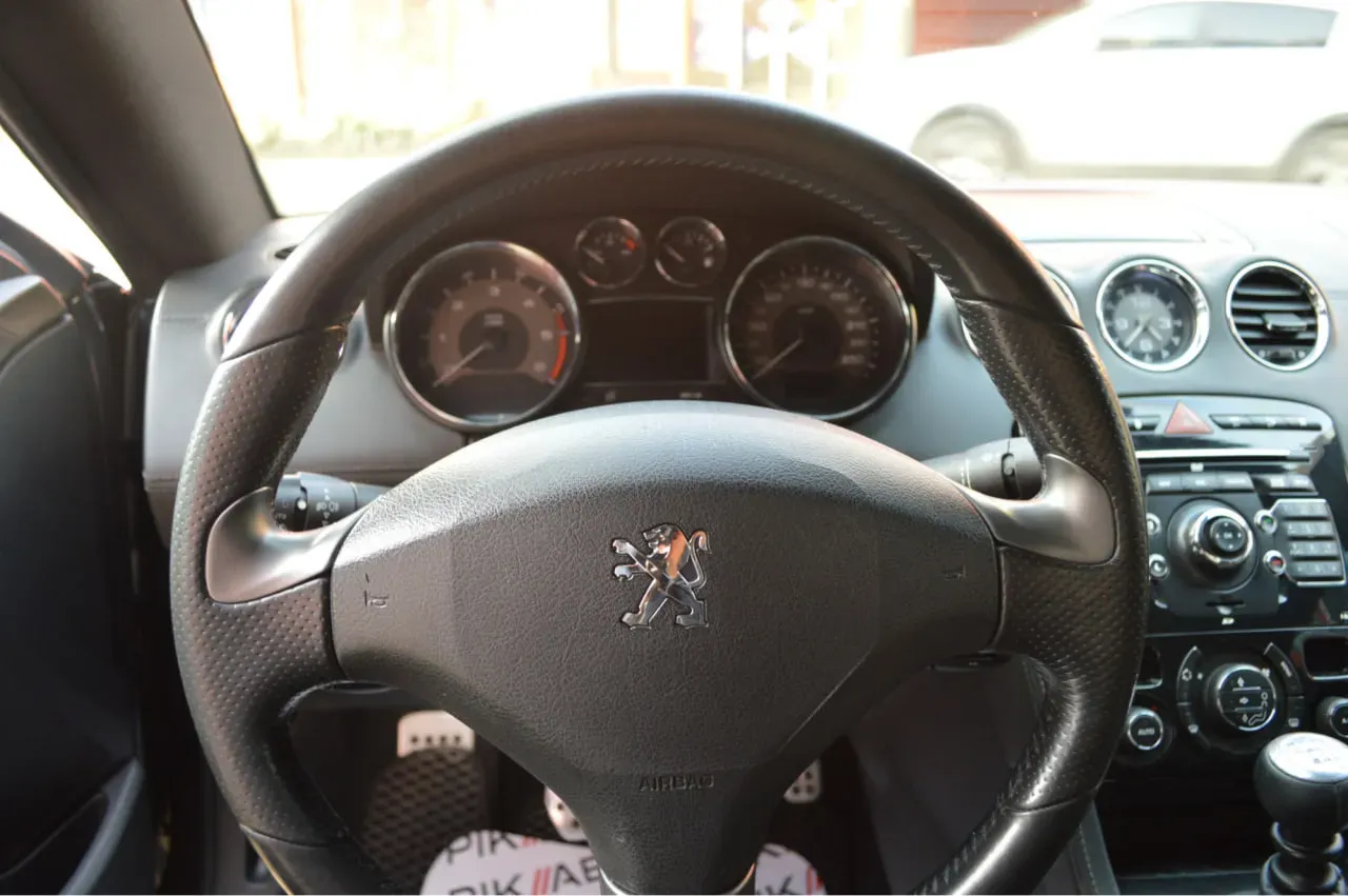 Peugeot RCZ R 2010