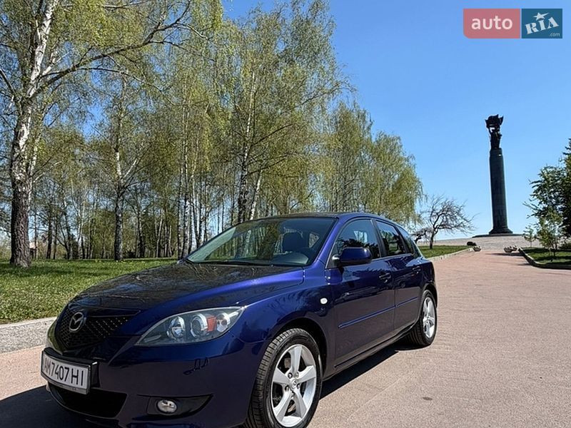 Mazda 3 першого покоління