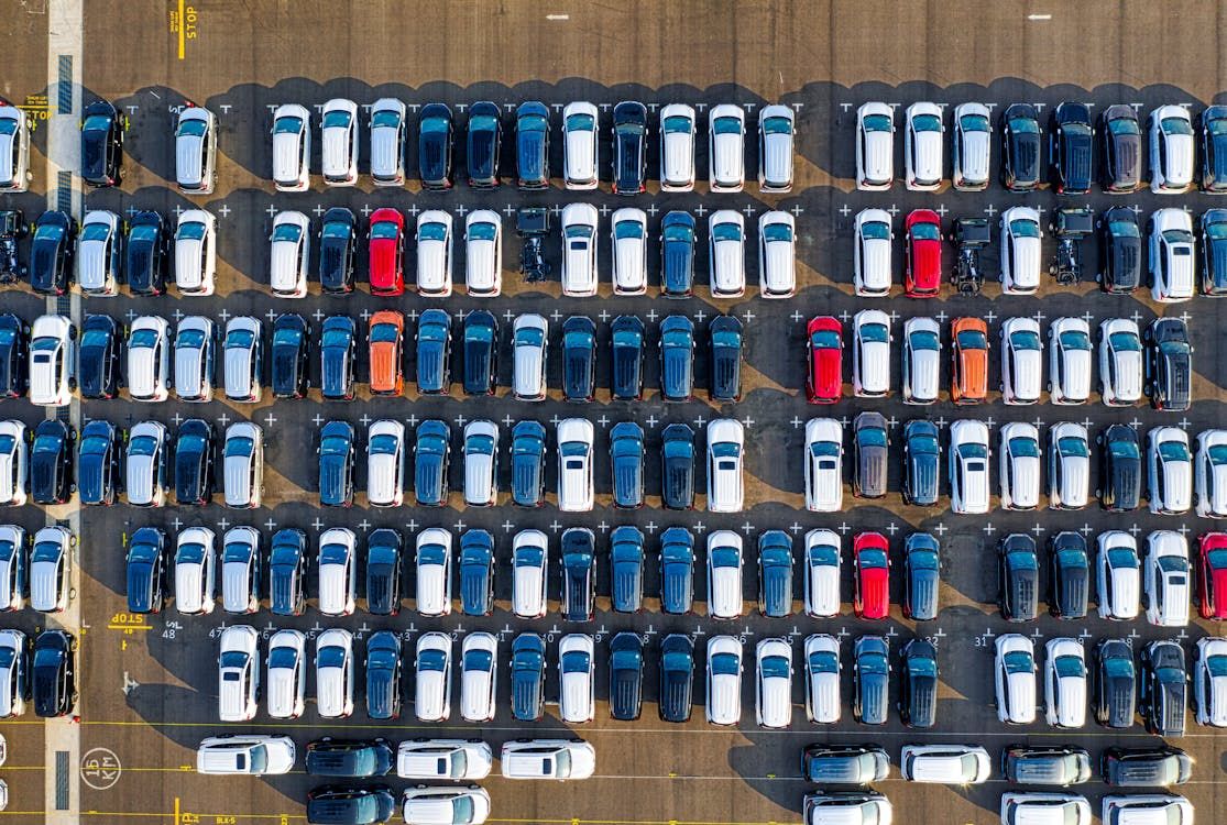Аукціони авто США: як купують машини з Америки в Україну?